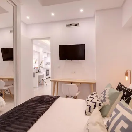 Chic Ricardo Soriano Apartment